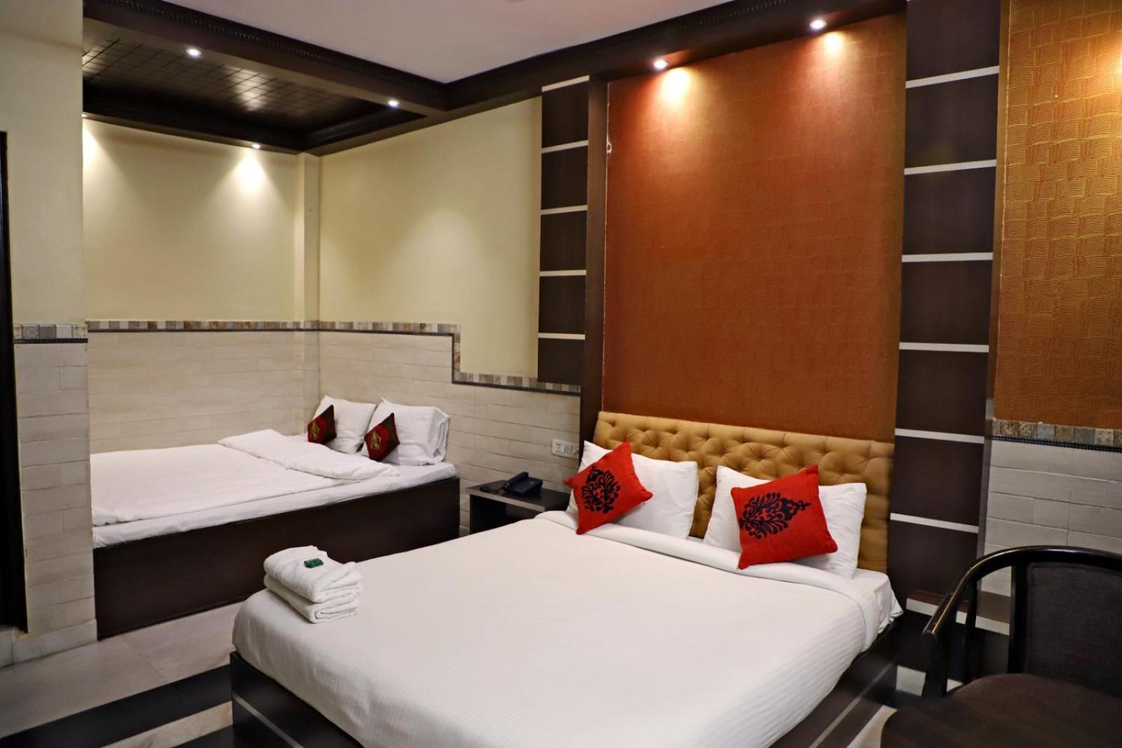 Hotel Traditional Inn New Delhi Bagian luar foto