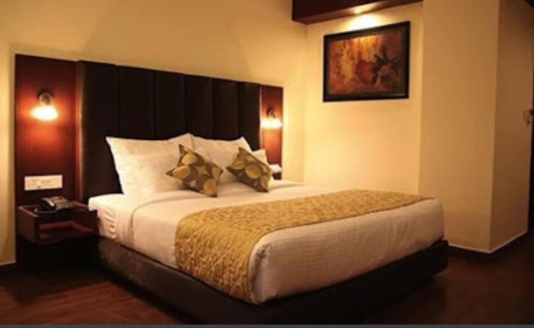 Hotel Traditional Inn New Delhi Bagian luar foto