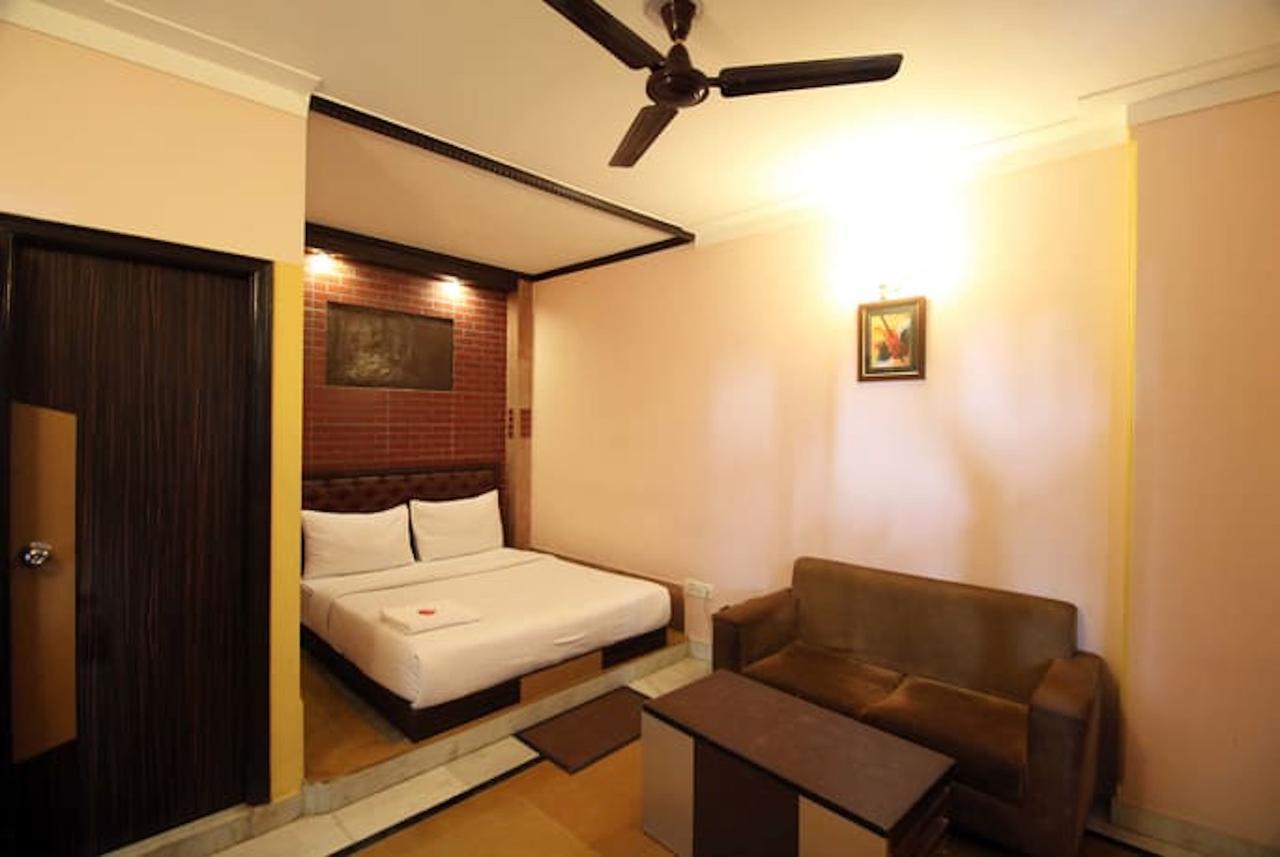 Hotel Traditional Inn New Delhi Bagian luar foto