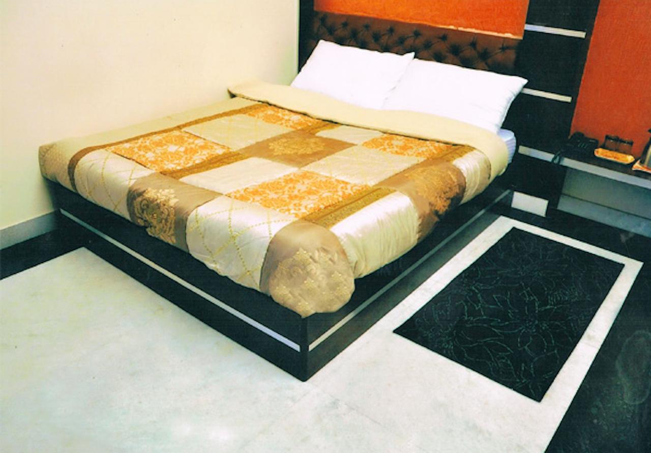 Hotel Traditional Inn New Delhi Bagian luar foto