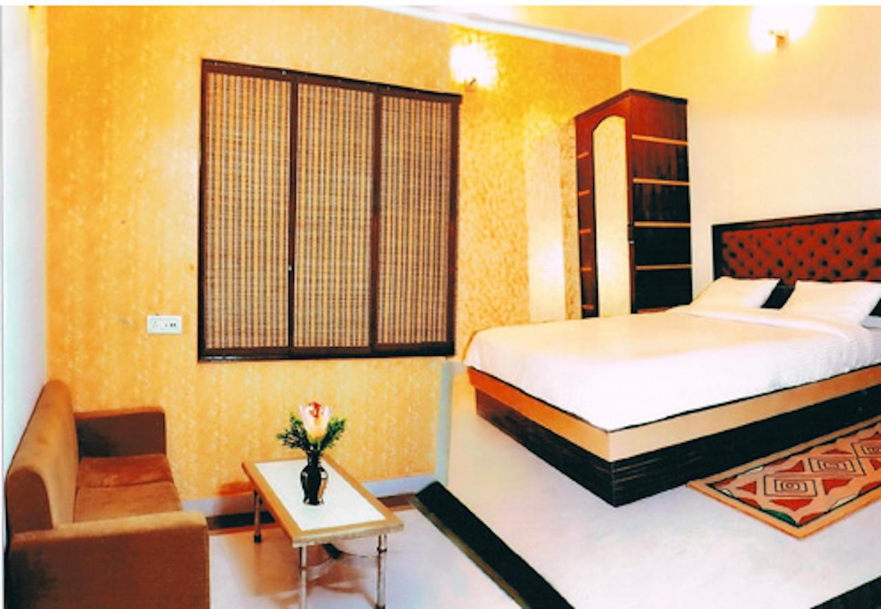 Hotel Traditional Inn New Delhi Bagian luar foto